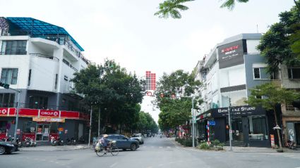 Chính chủ gửi bán liền kề Văn Phú lô góc 2 mặt đường 16.5m, diện tích 120m2 mặt tiền gần 24m