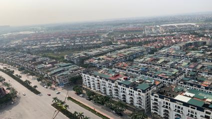 Bán liền kề văn phú mặt đường  Văn Khê - Lê Trọng Tấn cũ diện tích 94 m2 hướng Tây Nam 