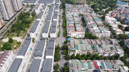 Bán Liền kề phân khu LKCVP, xây thô HT mặt ngoài, mặt đường 17m giá 7.7 tỷ