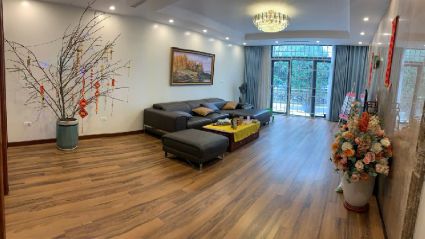 Chính chủ gửi bán căn liền kề Văn Phú hoàn thiện đẹp, nội thất hiện đại, diện tích 100m2 mặt tiền 5m
