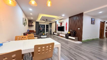 Bán Chung cư Victoria Văn Phú V1 diện tích 116,08m2 căn 3 phòng ngủ 2 vệ sinh căn góc ban công Tây Nam, Đông Nam đầy đủ nội thất, nhà rộng rãi đầy đủ tiện nghi #H5252.442