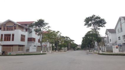 Cho thuê Biệt thự phân khu BTVP lô BT9, mặt đường 24m, nhà hướng Bắc, Khu đô thị Văn Phú [#H1602.1378]
