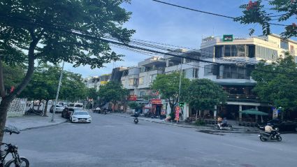 Bán liền kề Văn Phú hoàn thiện đẹp phố Hoàng Đôn Hoà đối diện uỷ ban nhân dân quận Hà Đông
