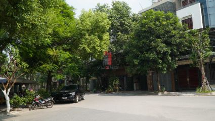 Chính chủ gửi bán liền kề Văn Phú, diện tích 90m2, mặt tiền 4.5m, hướng Tây Nam